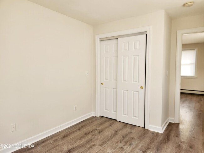 Building Photo - 77 Valley Rd