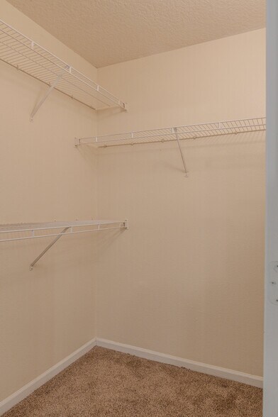 Building Photo - 6596 Swissco Dr