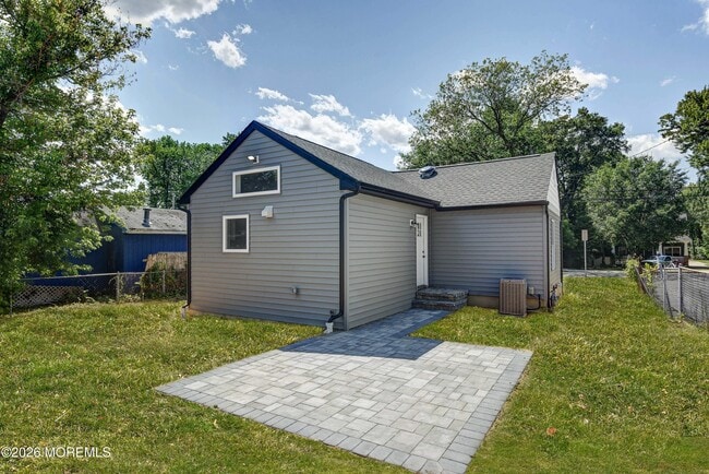 Building Photo - 769 Cliffwood Ave