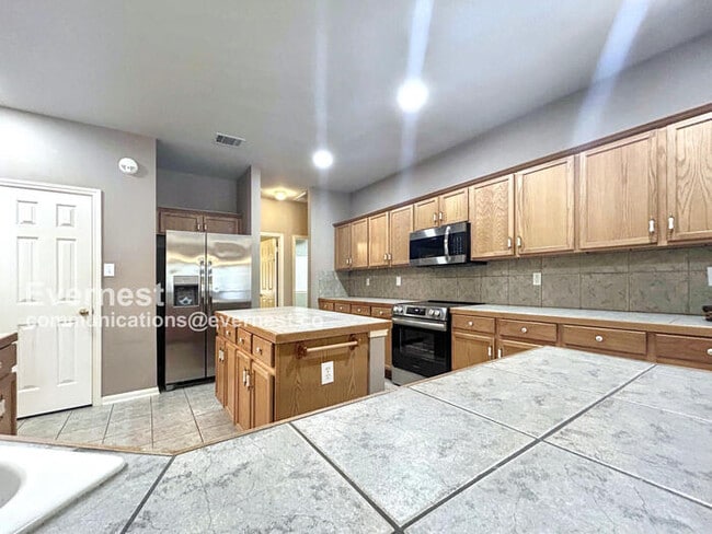 Building Photo - 2422 Cadara Woods