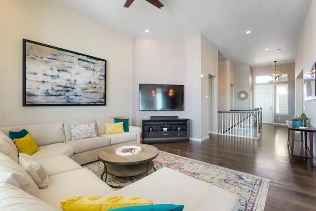 Building Photo - 9412 Joyce Way