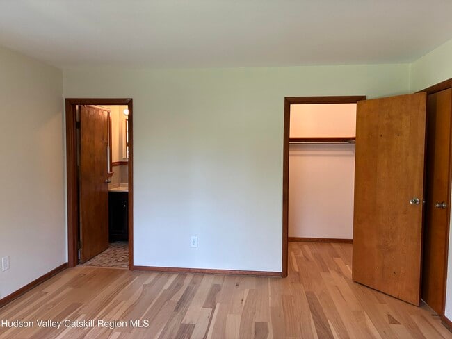 Building Photo - 50 Pleasant View Dr