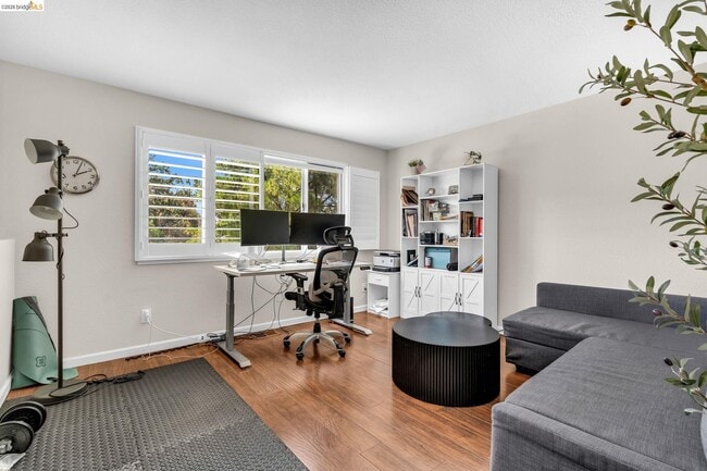 Building Photo - 2451 Cherry Hills Dr