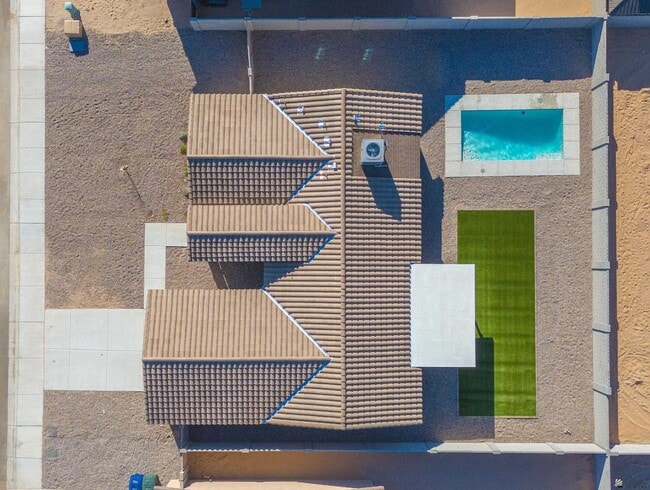 Building Photo - 7272 E 45th St