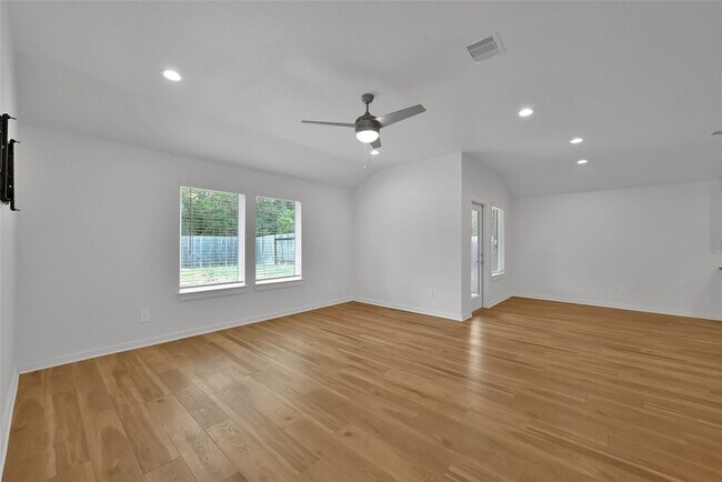 Building Photo - 14213 Wonder Lake Ln