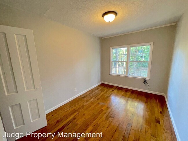 Building Photo - 2 br, 1 bath House - 1324 E. 53rd Street