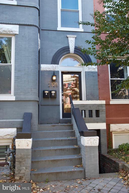 Building Photo - 2128 1st St NW