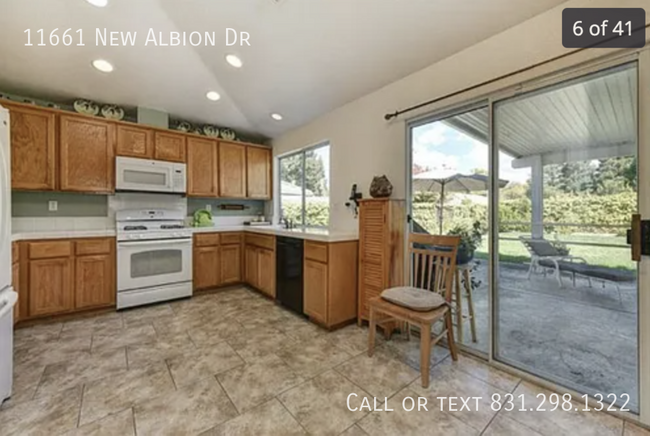 Building Photo - Spacious 3b 2b home in Gold River