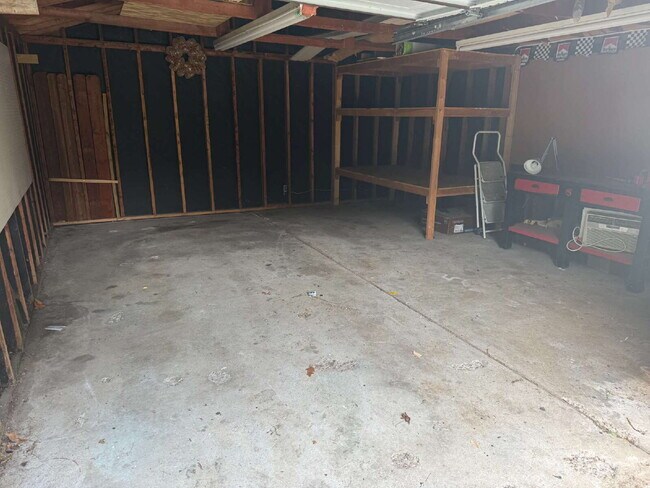Building Photo - 2603 Rochester Rd