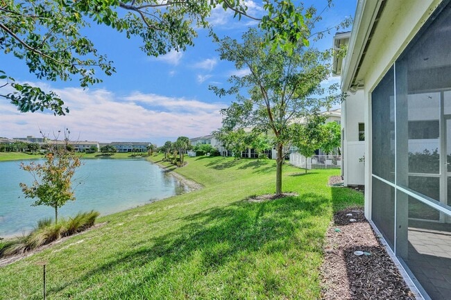 Building Photo - 1300 Eucalyptus Dr