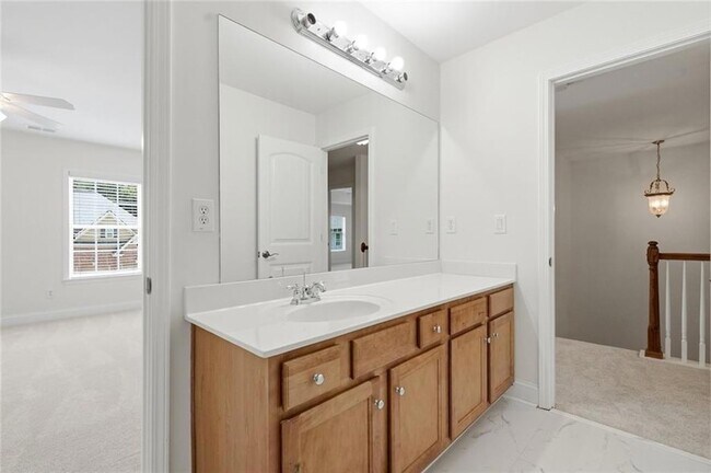 Building Photo - 3320 Pebble Ridge Ln