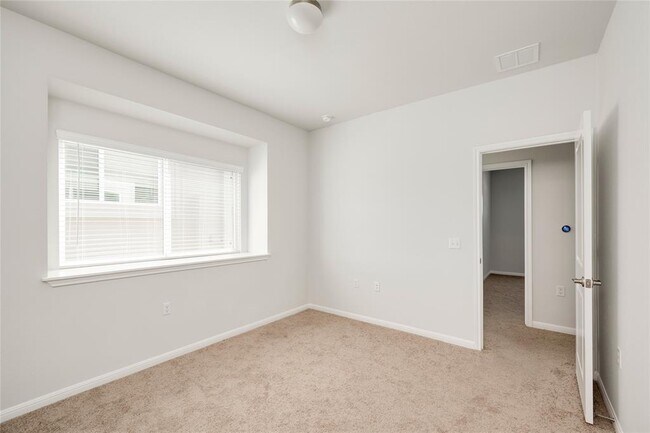 Building Photo - 9706 Whisper Willow Blvd