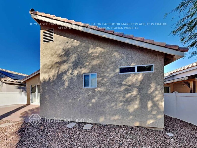 Building Photo - 4921 Sapphire Light St
