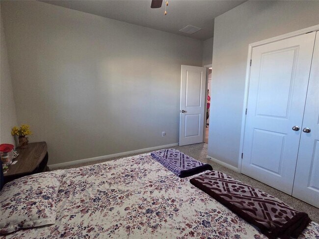 Building Photo - 300 Windy Reed Rd