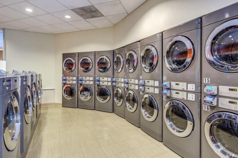 Building Photo - 772 N Dearborn St