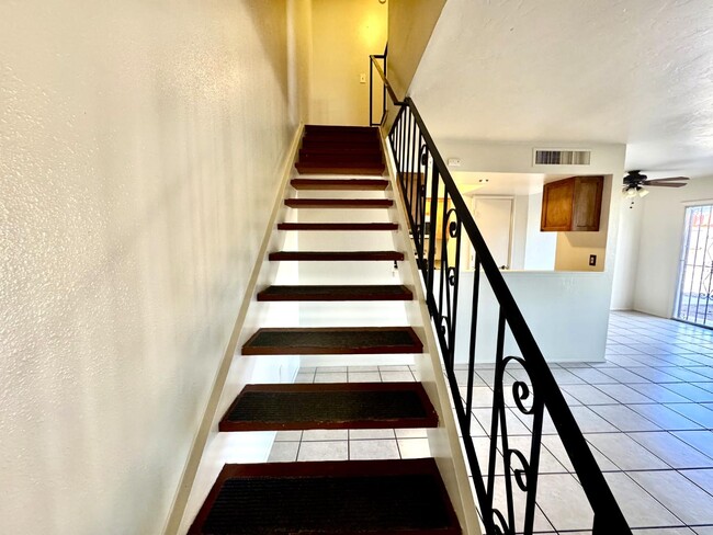 Building Photo - 6536 Calle La Paz