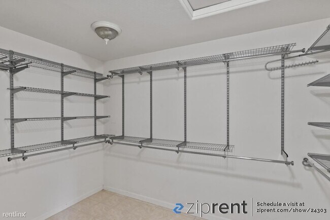 Building Photo - 4 br, 2.5 bath House - 2168 Esperanca Aven...