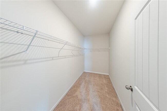 Building Photo - 1302 Endicott Ct