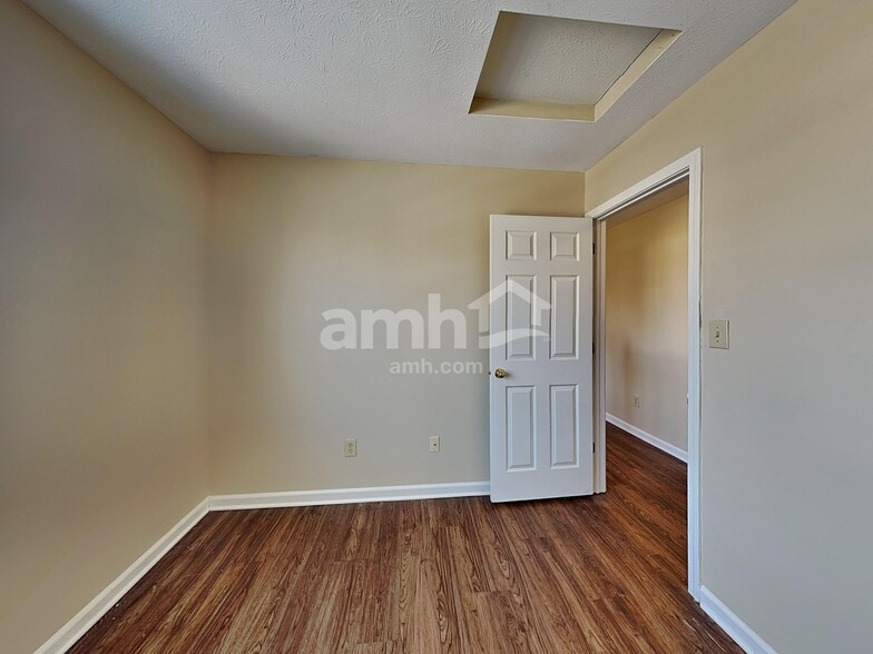 Building Photo - 6585 W Odessa Way