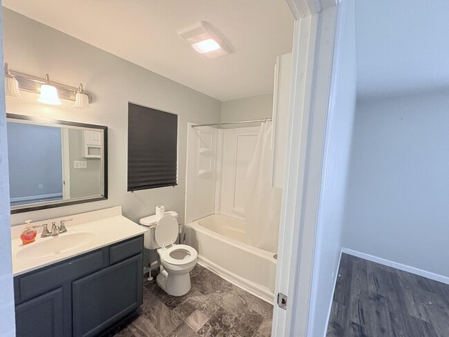 Building Photo - 109 Sheffield Rd