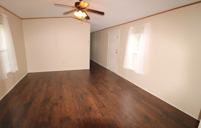 Building Photo - 121 Turtle Cove Dr