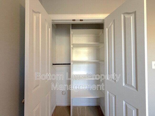 Building Photo - 12430 McAllister Park Dr