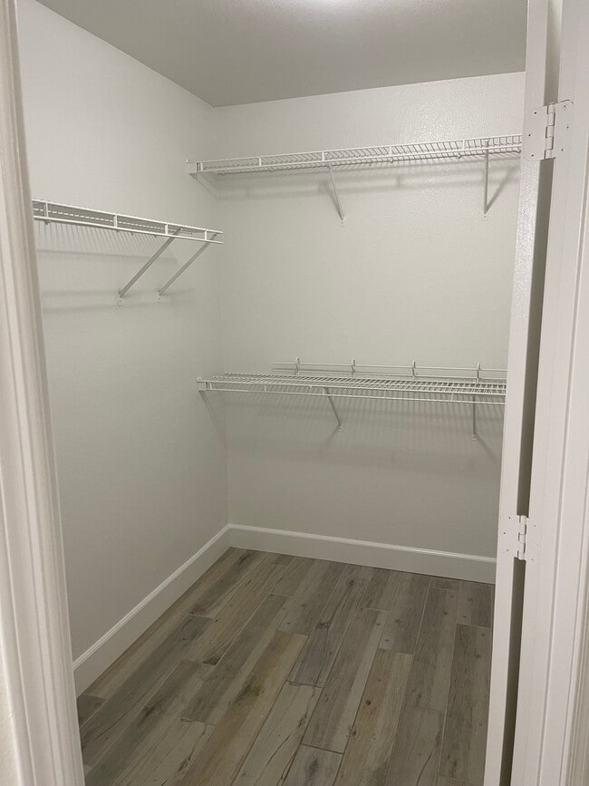 Building Photo - 15050 N Thompson Peak Pkwy