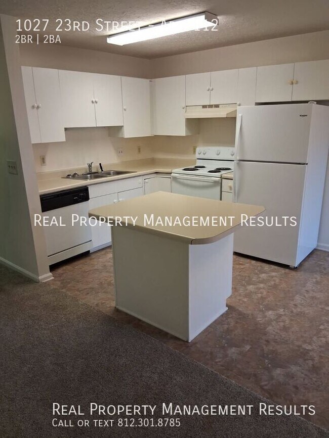 Building Photo - 1027 23rd St