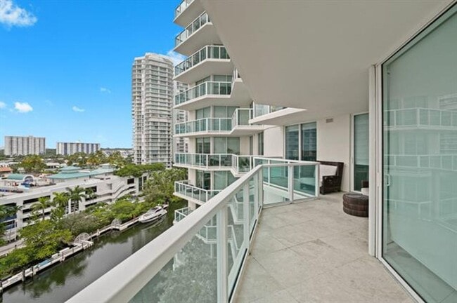 Building Photo - 200 Sunny Isles Blvd