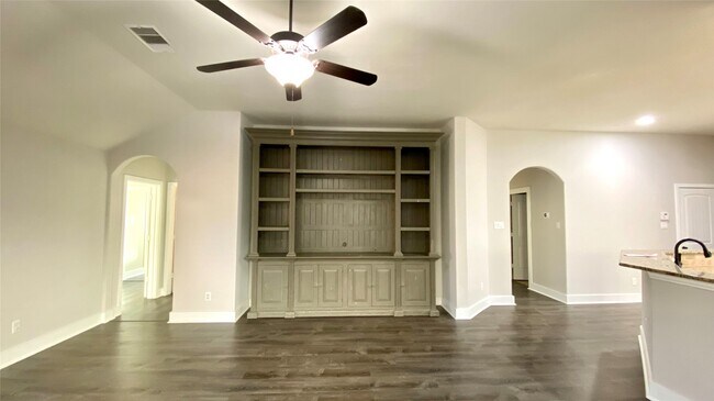 Building Photo - 8615 Sweet Pasture Dr