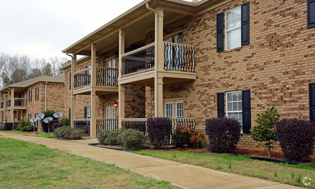 Building Photo - Crown Pointe