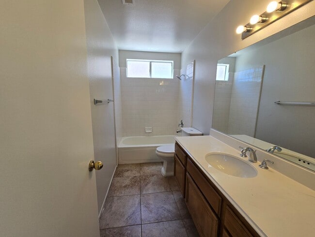 Building Photo - 3207 Maricotte Dr