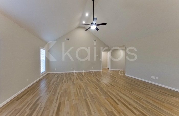 Building Photo - 102 White Water Ln