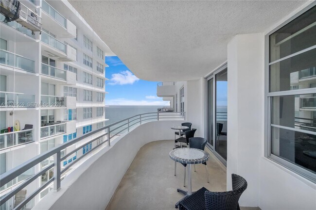 Building Photo - 5555 Collins Ave