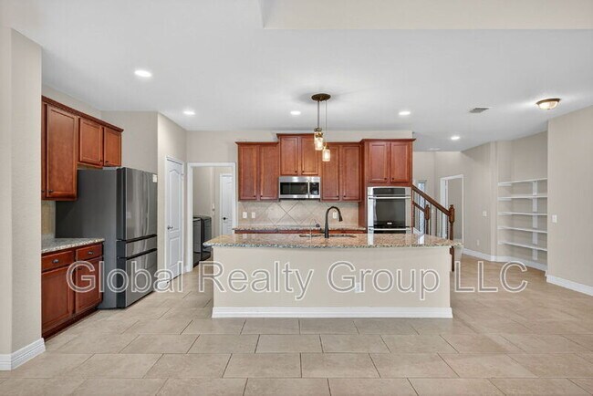Building Photo - 3124 Half Moon Dr