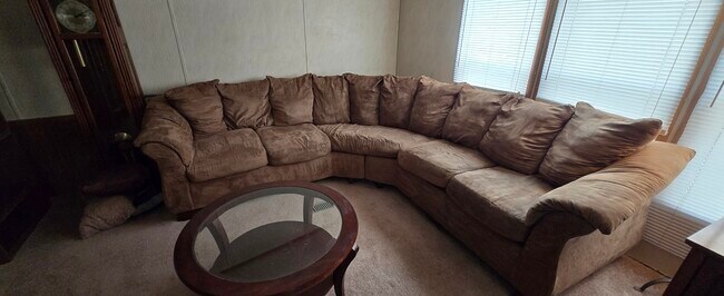 Building Photo - 679 S Eighty Eight Rd