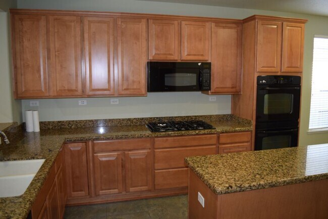 Building Photo - 1378 Seymour Cir