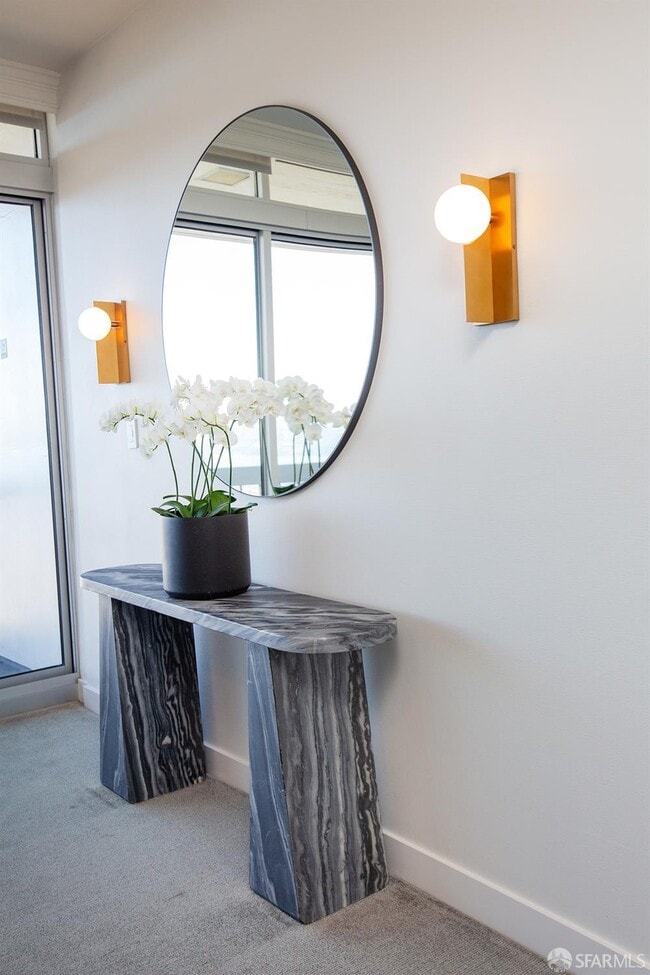 Building Photo - 2200 Sacramento St