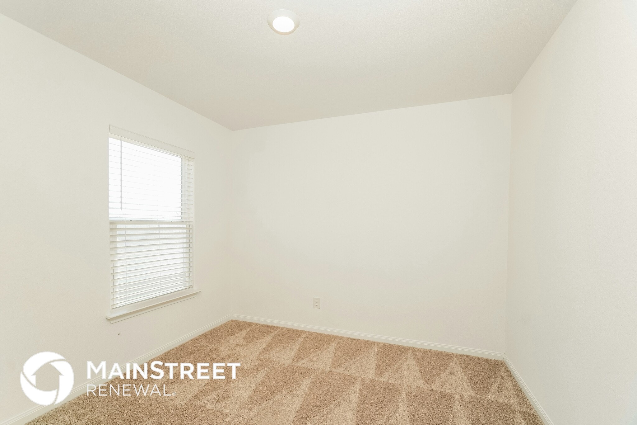 Building Photo - 4171 River Legacy