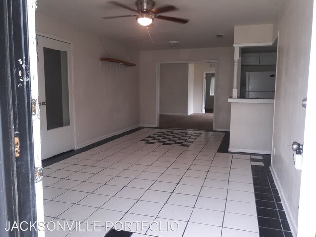 Building Photo - 6739 Daughtry Blvd S