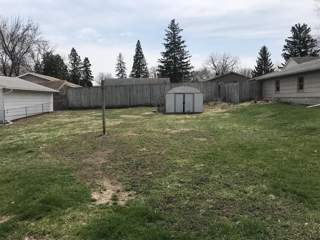 Building Photo - 1018 Lewis Ave