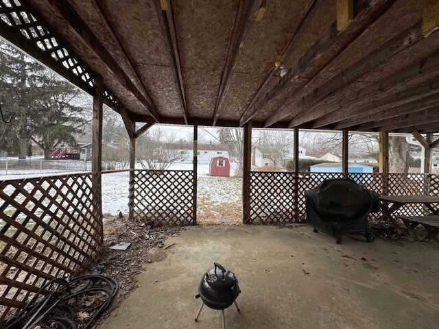 Building Photo - 812 Dickinson Dr