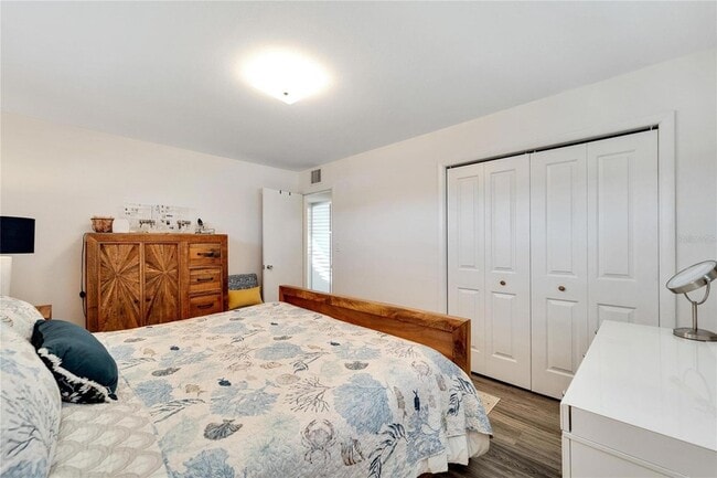 Building Photo - 1216 Hacienda Dr