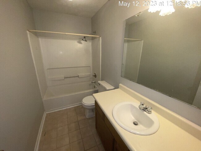 Building Photo - 6951 Calamar Dr