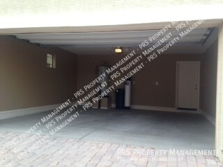 Building Photo - Just Listed !!
