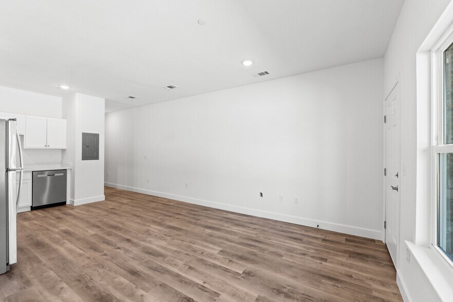 Building Photo - 914 Barrow St