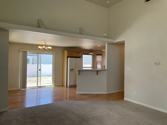 Building Photo - Check out this 3 bedroom, 2 1/2 bath, 2 ca...