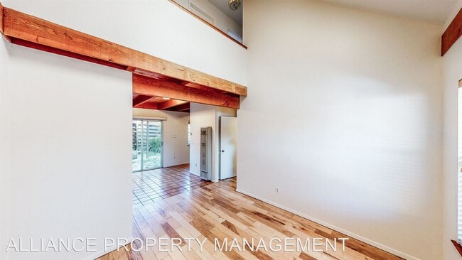 Building Photo - 3 br, 2 bath House - 72 Kingston Lane (Way