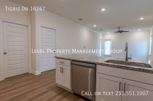 Building Photo - Tigris Dr 16267-