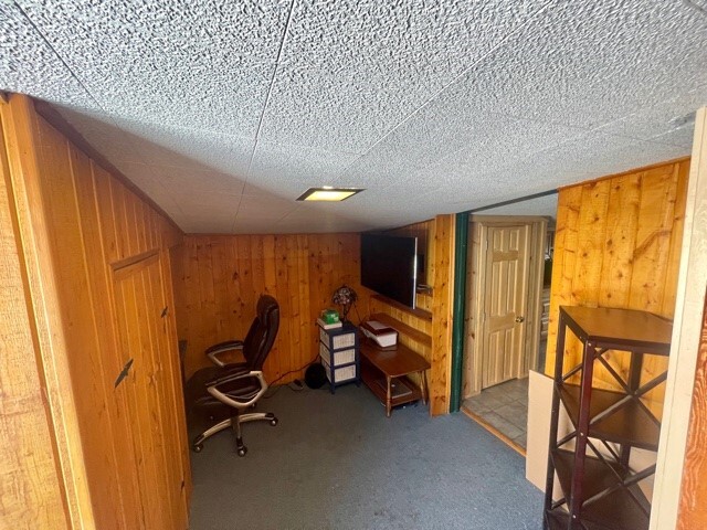 Building Photo - 25891 Vosler St